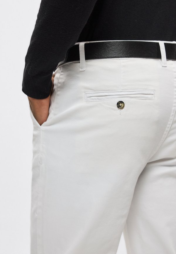 Lindbergh SUPERFLEX CHINO WITH BELT