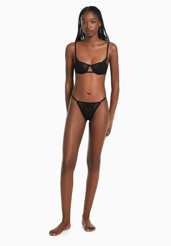Bershka BLONDE WITH UNDERWIRE