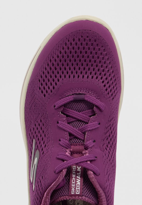 Skechers GO WALK