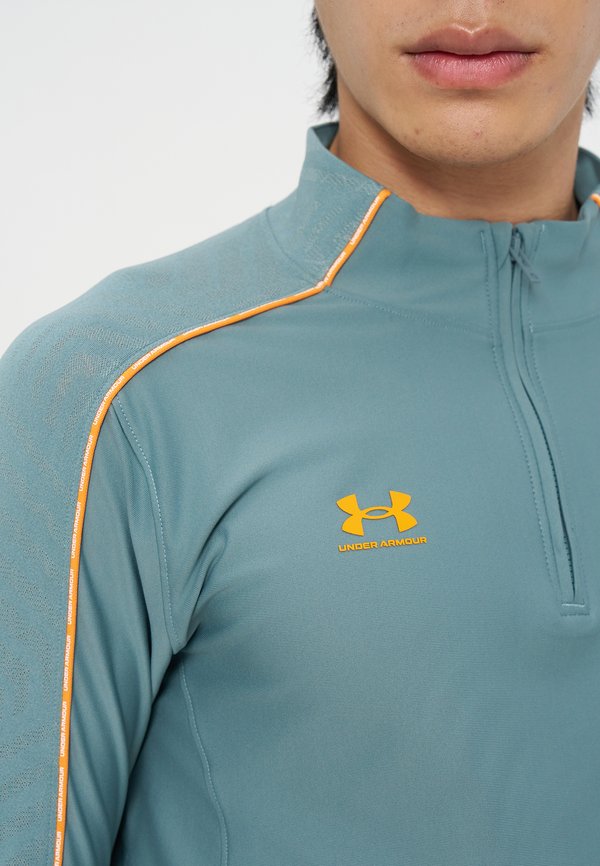 Under Armour CHALLENGER PRO