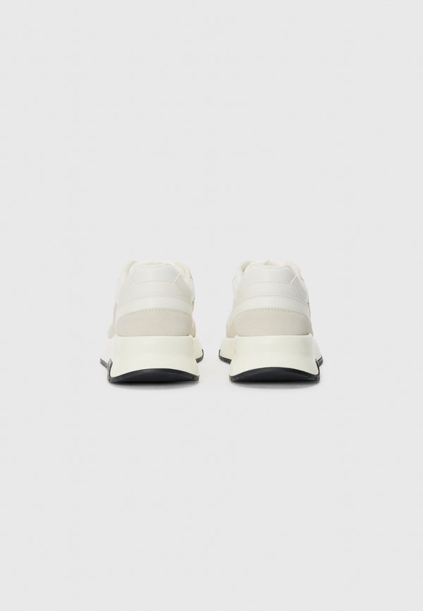 Armani Exchange VOX