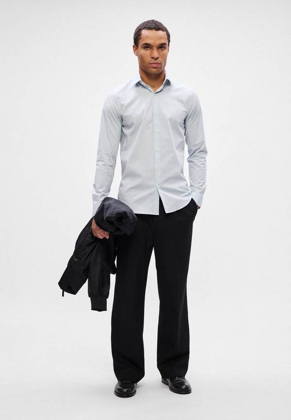 Calvin Klein SLIM
