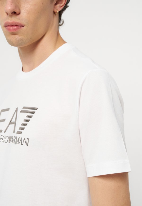 EA7 Emporio Armani