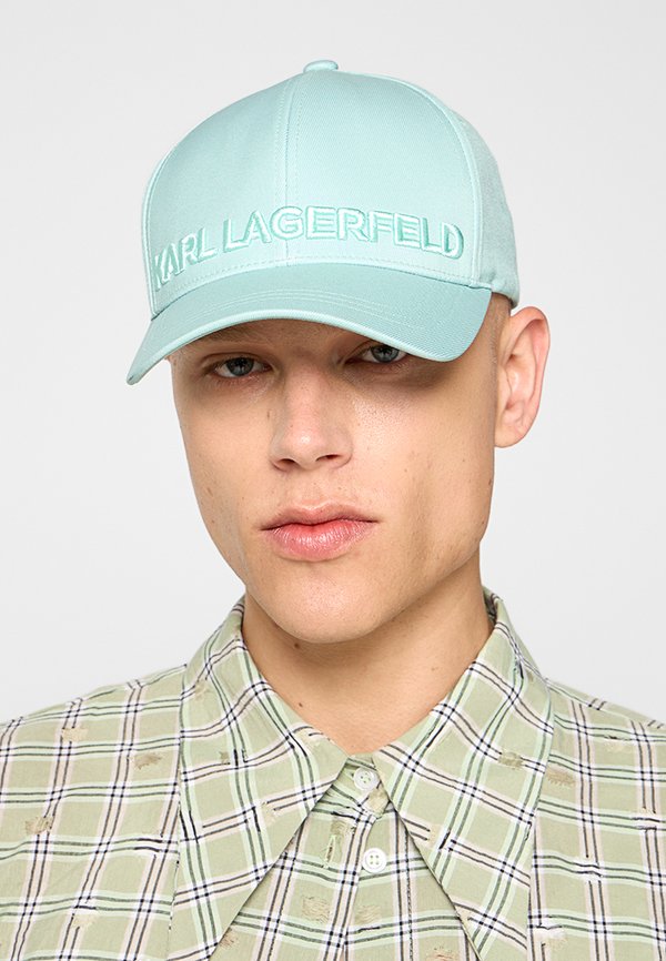 KARL LAGERFELD