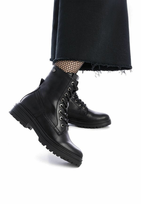 XTI ANKLE BOOT