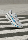 Nike Performance AIR WINFLO 12 - Road running shoes - vast grey/light current blue/off white/anthracite