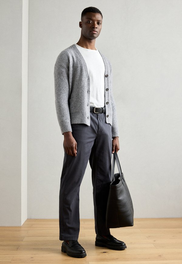 Lindbergh SUPERFLEX CHINO WITH BELT