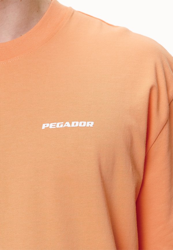 Pegador LOGO OVERSIZED TEE