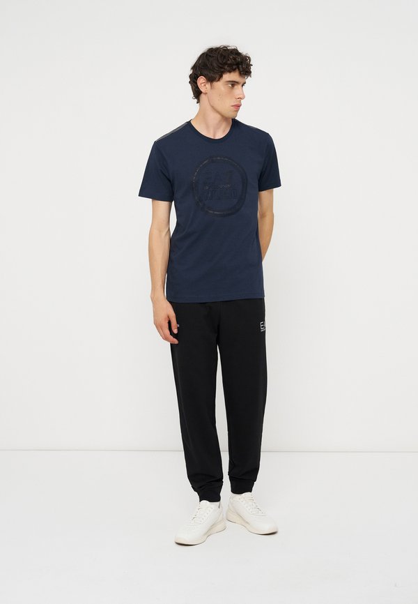 EA7 Emporio Armani