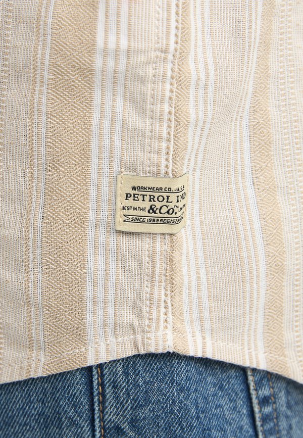 Petrol Industries STRIPED SHORT-SLEEVE  RANGER