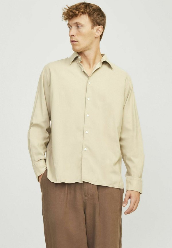 Jack & Jones Wide fit