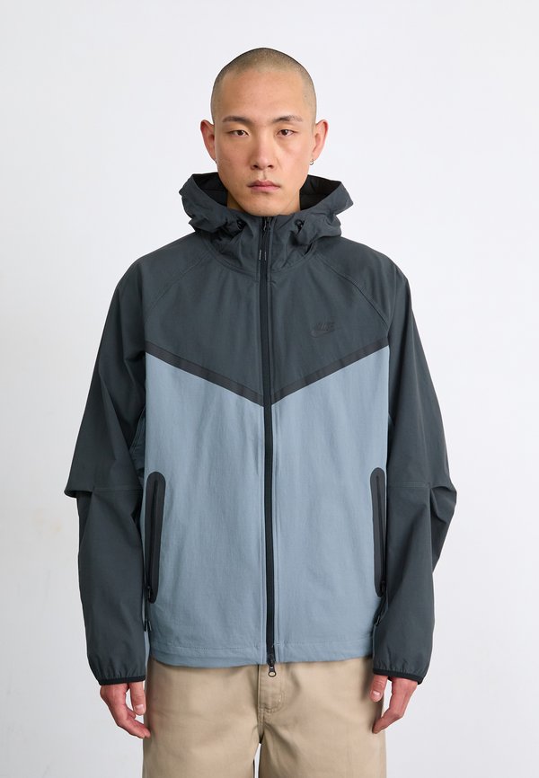 Nike Sportswear