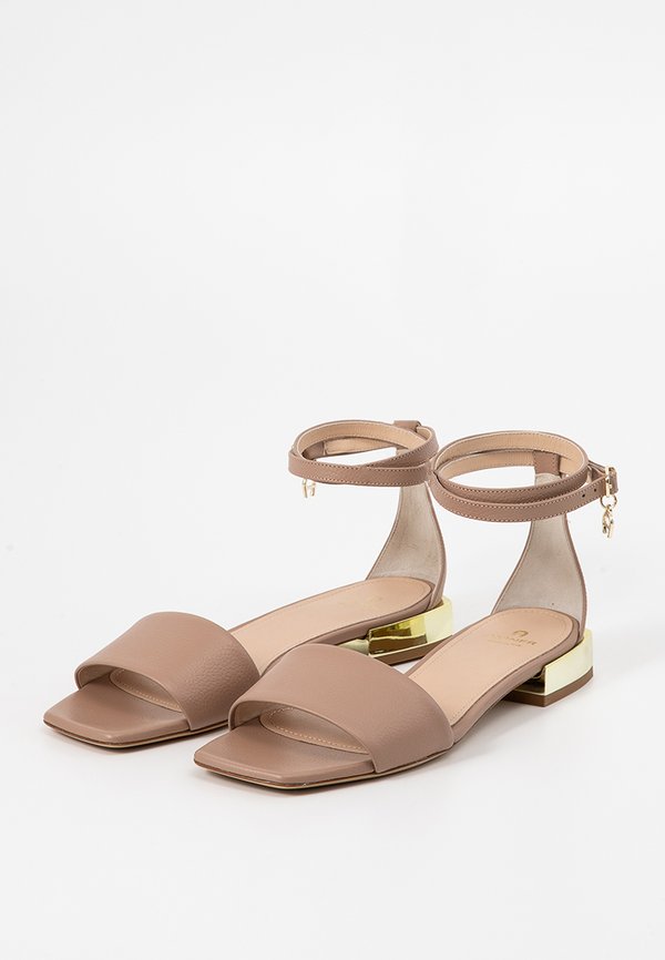 AIGNER FASHION SASKIA 6A