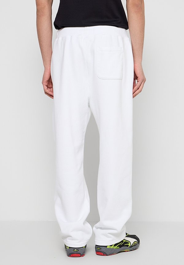 Abercrombie & Fitch RELAXED FIT