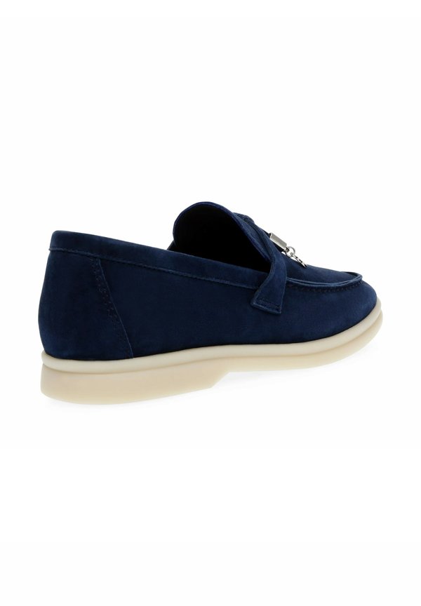 Steve Madden