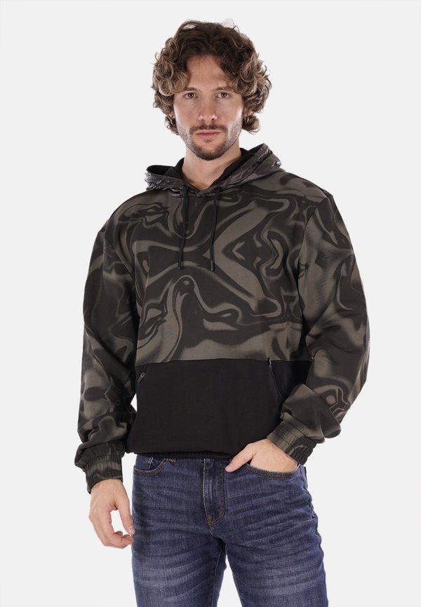 EA7 Emporio Armani