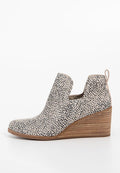 TOMS KALLIE