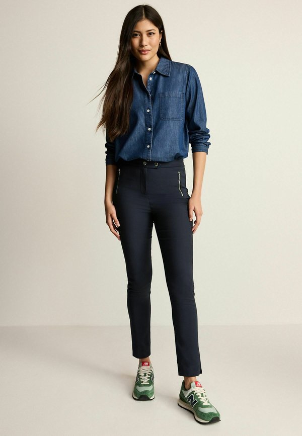Next ZIPPED DETAIL
