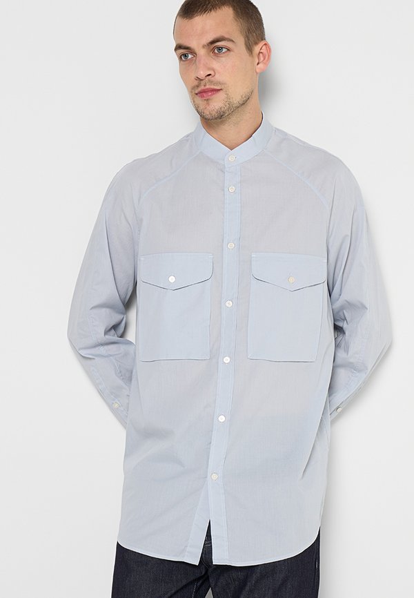 Emporio Armani REGULAR FIT