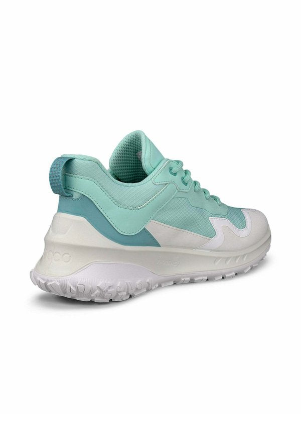 ECCO ULT-TRN
