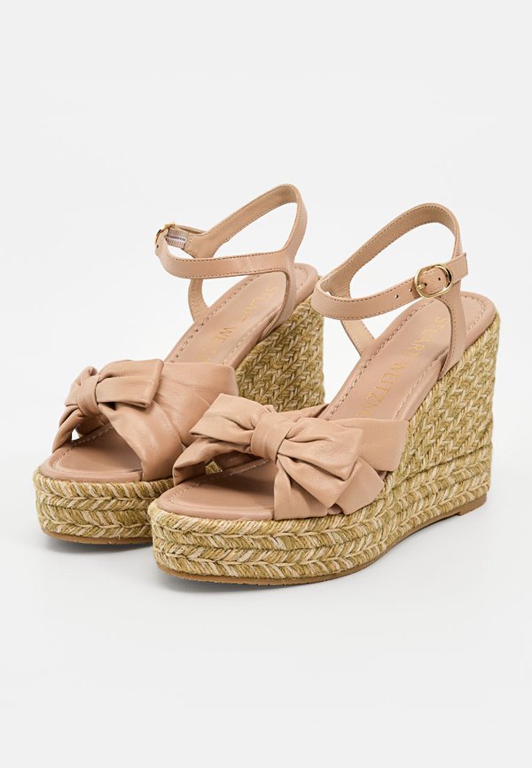 Stuart Weitzman SOFIA