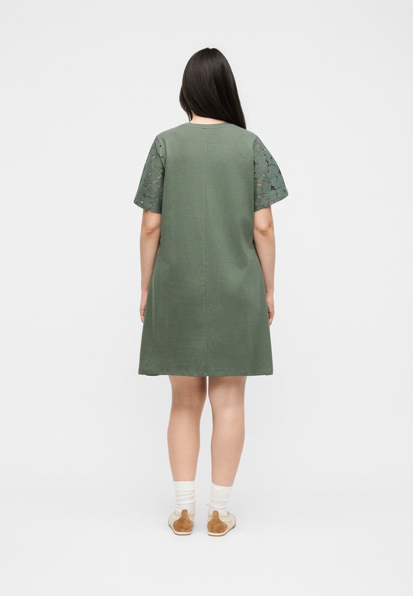 Vero Moda Curve VMCVILLA O NECK SHORT DRESS