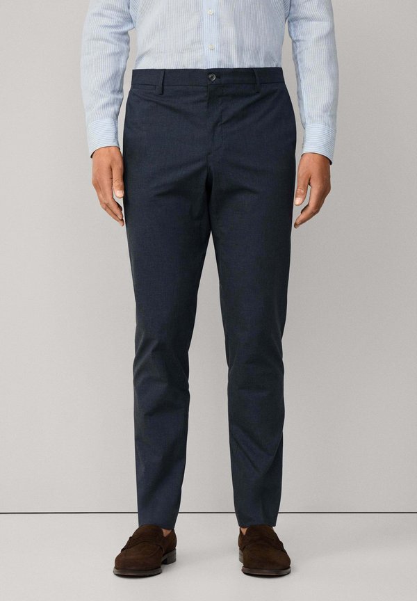 Hackett London LATINO