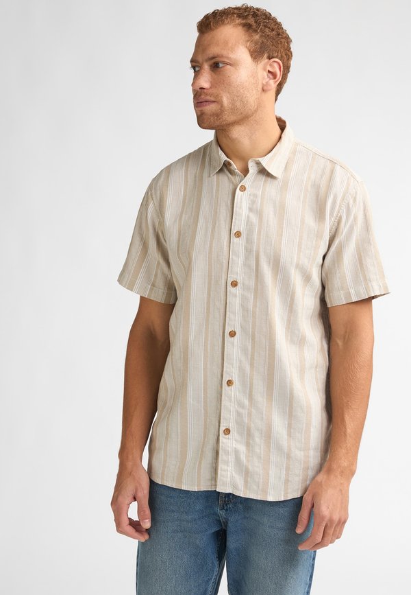 Petrol Industries STRIPED SHORT-SLEEVE  RANGER