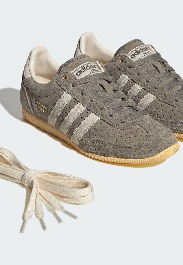 adidas Originals JAPAN W