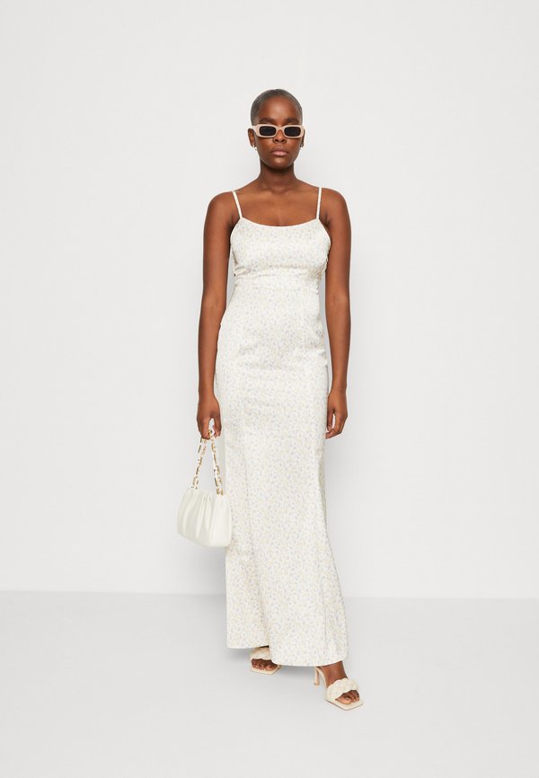 NA-KD PHIAKA X NA-KD MERMAID MAXI DRESS