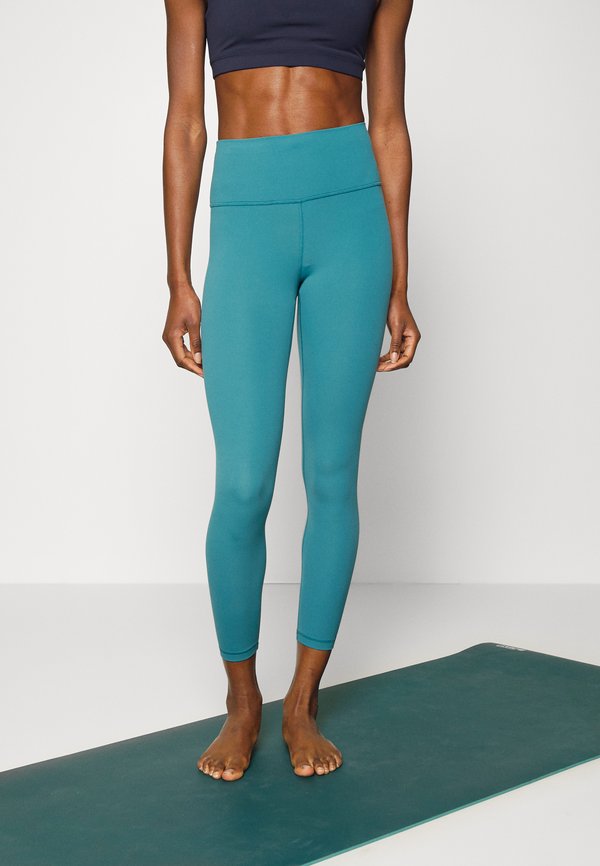 Athleta TRANSCEND