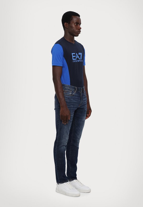 Armani Exchange