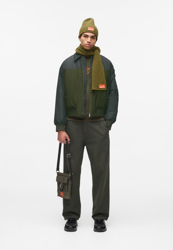 Karl Lagerfeld Jeans PADDED