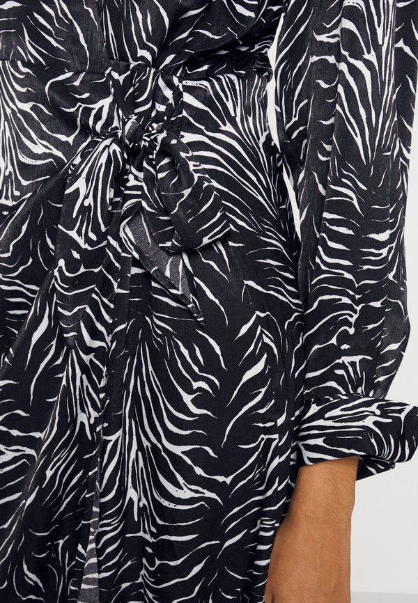 ONLY ONLMILLE MIDI DRESS
