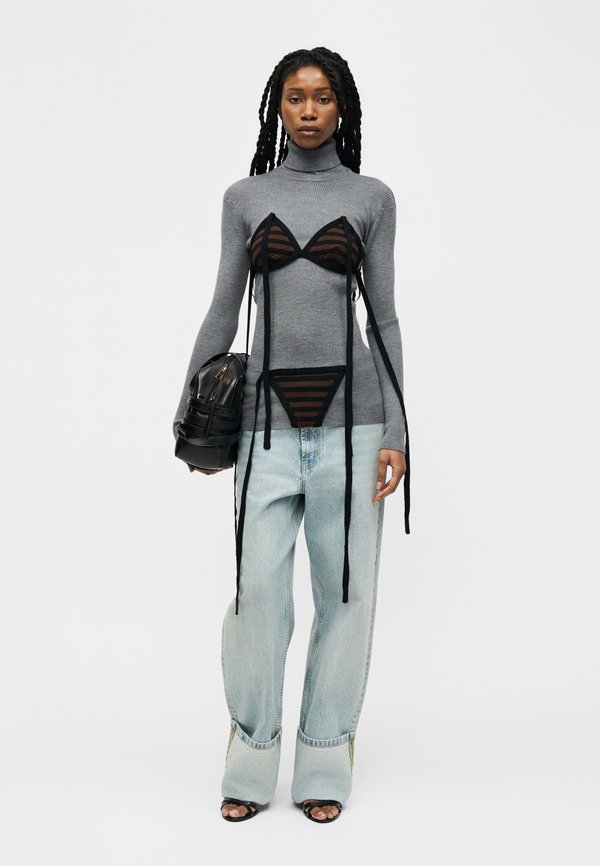 MOSCHINO