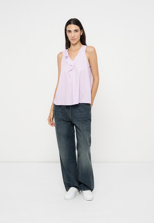 Armani Exchange