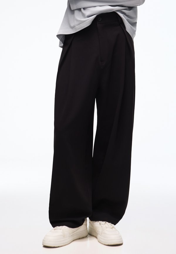 Bershka TAILORED BAGGY - Trousers - black
