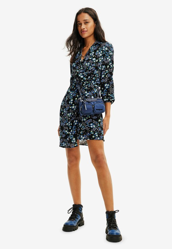 Desigual SHORT FLORAL WRAP
