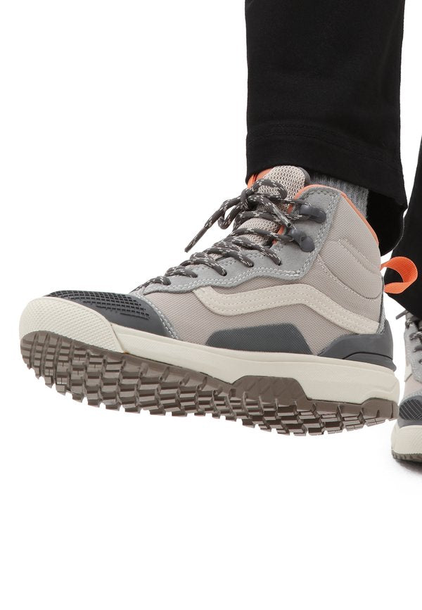 Vans ULTRARANGE EXO HI WW MTE-2
