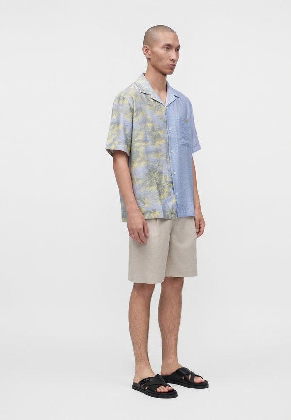Maison Kitsuné HALF PRINTED RESORT