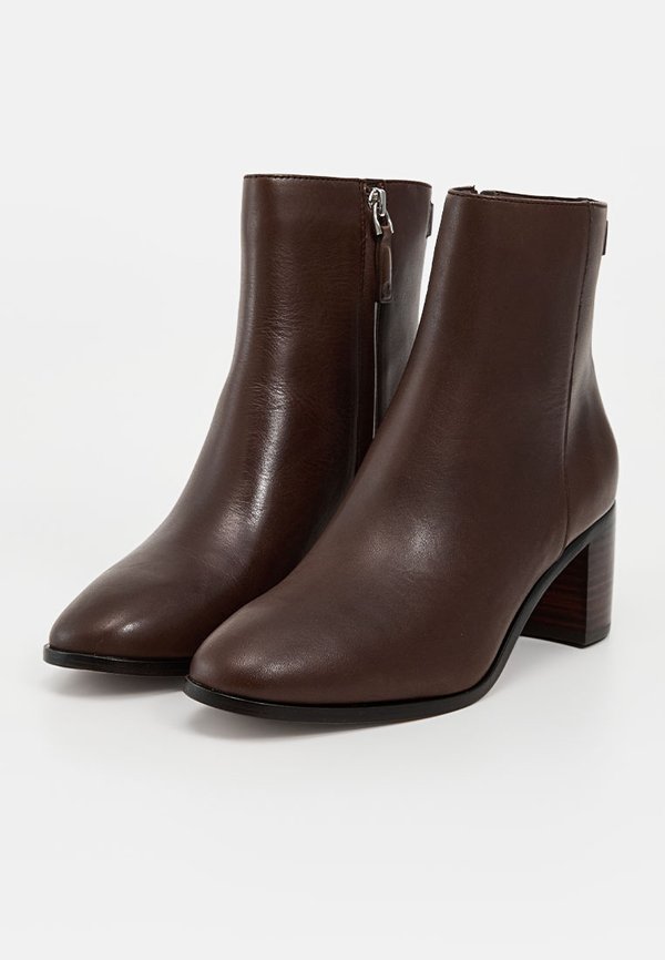 Lauren Ralph Lauren CASSIE