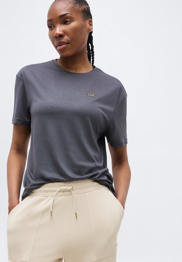 EA7 Emporio Armani TRAIN CORE LADY RELAX