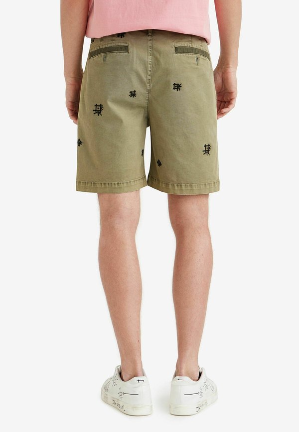 Desigual EMBROIDERED BERMUDA