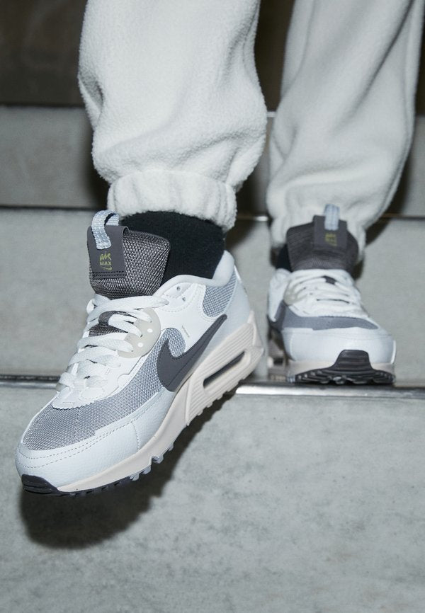 Nike Sportswear WMNS AIR MAX 90 FUTURA