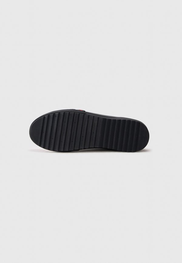 Tommy Hilfiger LEATHER SERRATED MID-TOP TRAINERS