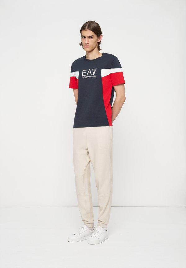 EA7 Emporio Armani