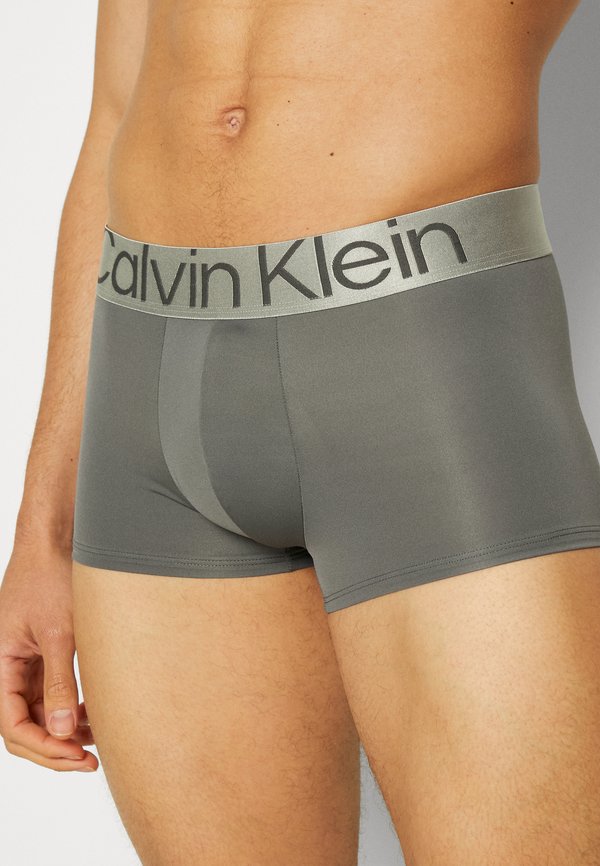 Calvin Klein Underwear LOW RISE TRUNK 3 PACK CKR STEEL MICRO