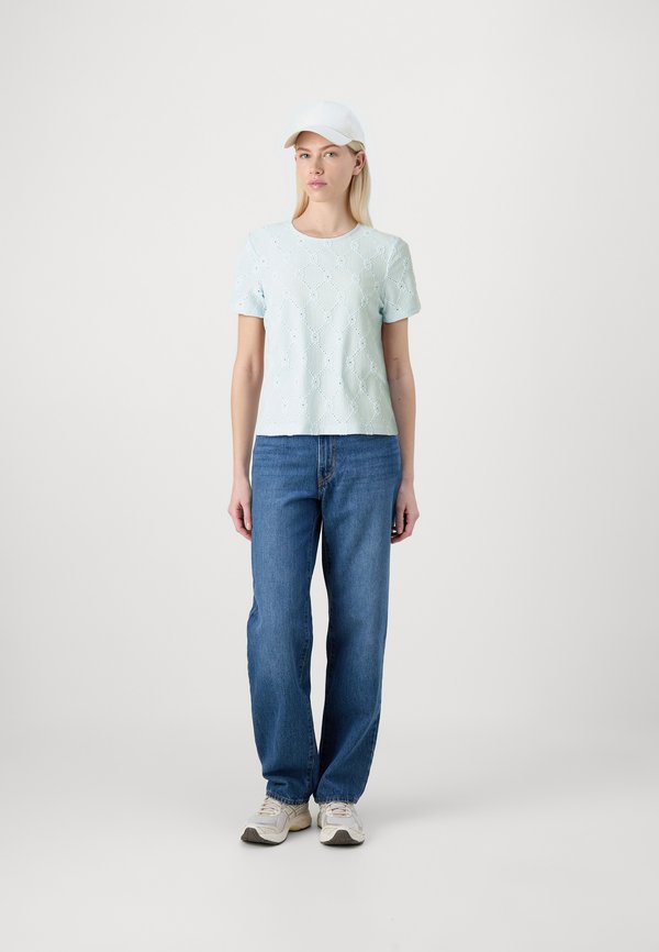 Pieces PCSANNI O NECK EMBRODERY