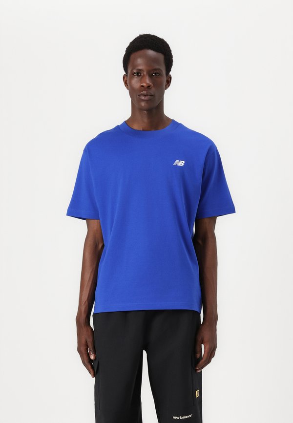 New Balance SPORT ESSENTIALS - Basic T-shirt - blue