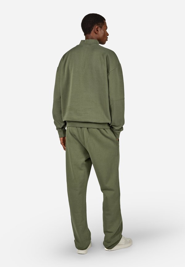 Pegador LOGO OVERSIZED HALF ZIP SWEATER